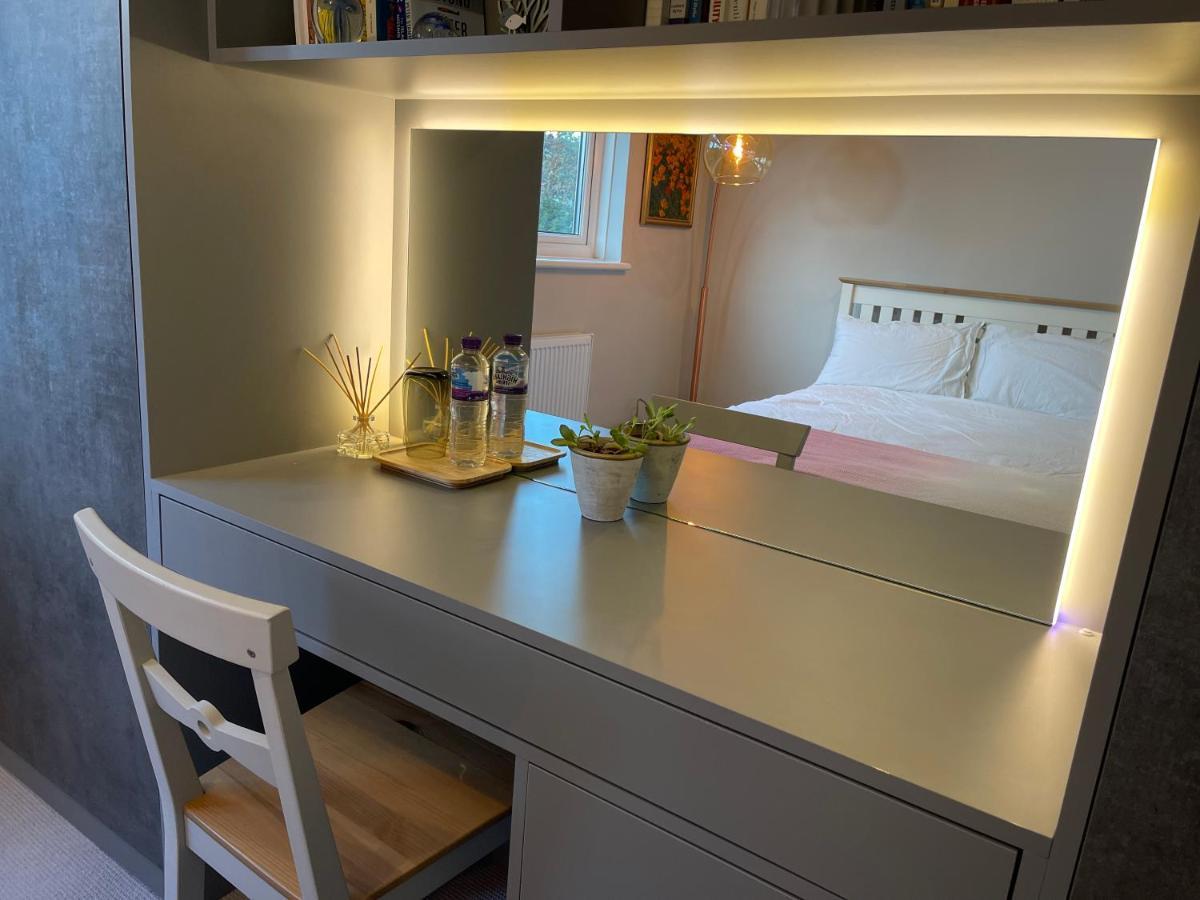 Spacious Double Room With Private Bathroom In Quiet Area Only 20 Min To Central London Streatham Vale Eksteriør billede